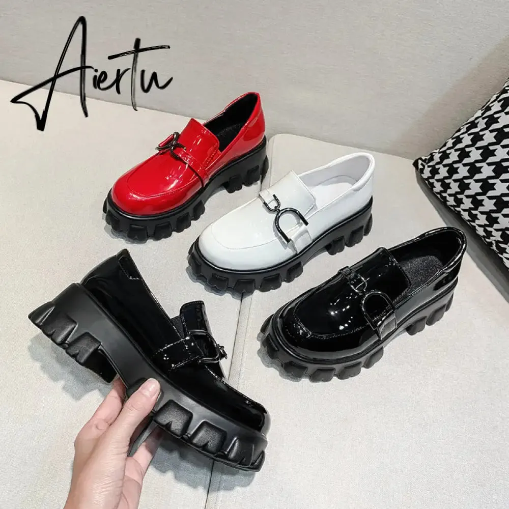 Aiertu Spring New Slip ons Shallow Shoes Women Metal Chain Buckle Platform Chunky Heels Casual Shoes Loafers 33-46 sapato feminino