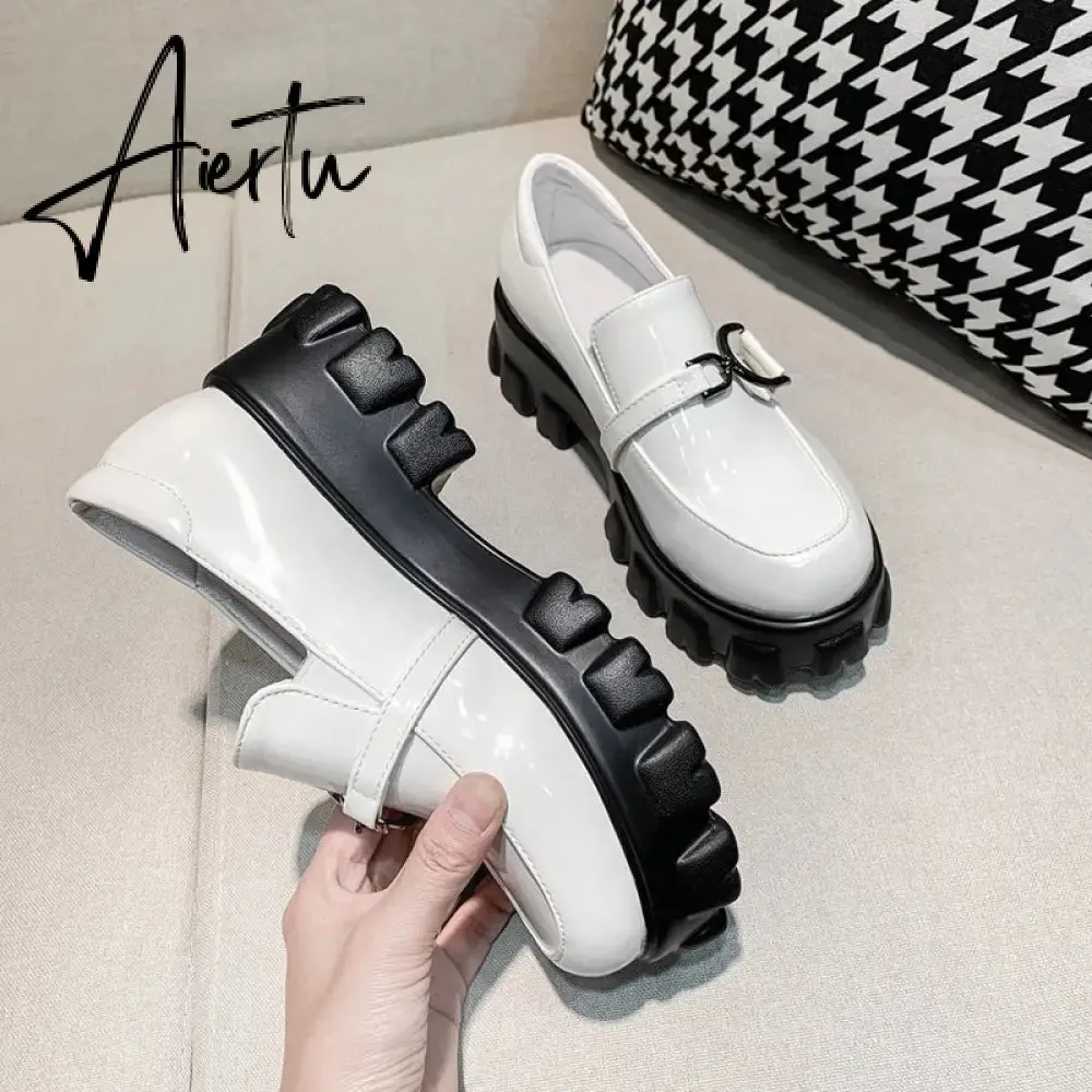 Aiertu Spring New Slip ons Shallow Shoes Women Metal Chain Buckle Platform Chunky Heels Casual Shoes Loafers 33-46 sapato feminino