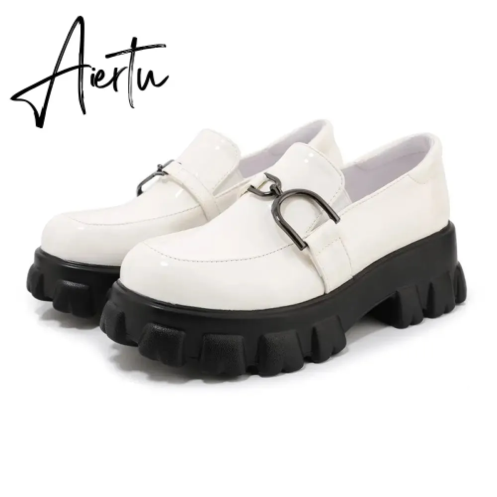 Aiertu Spring New Slip ons Shallow Shoes Women Metal Chain Buckle Platform Chunky Heels Casual Shoes Loafers 33-46 sapato feminino