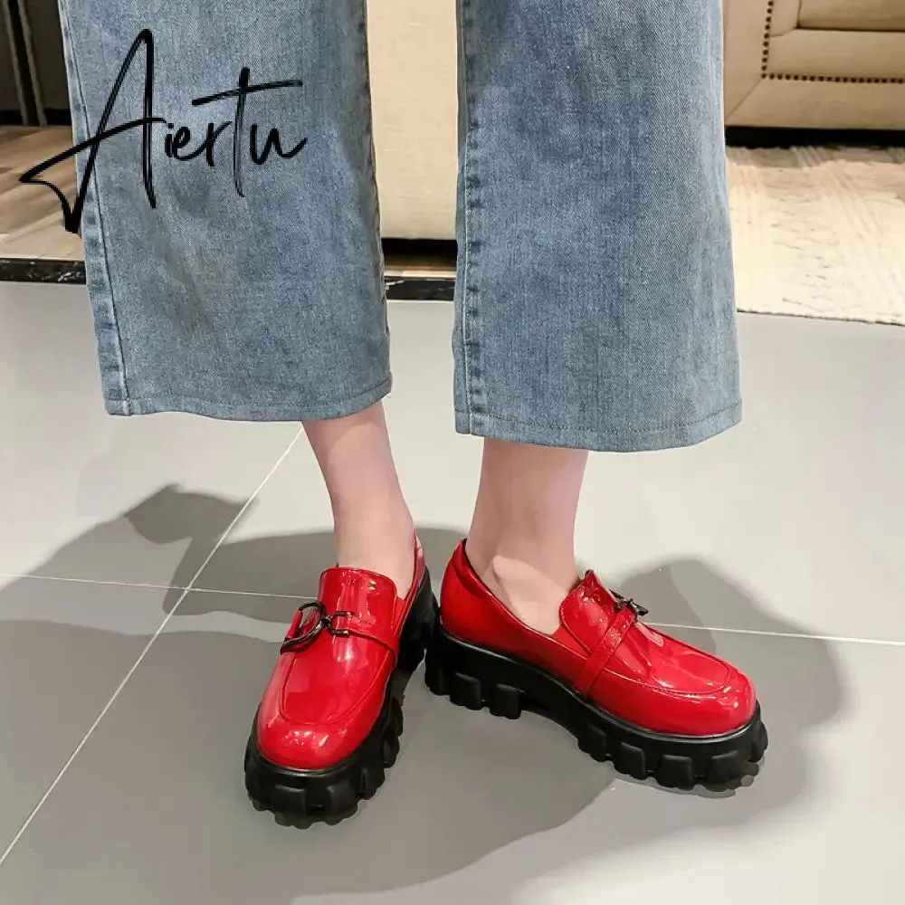Aiertu Spring New Slip ons Shallow Shoes Women Metal Chain Buckle Platform Chunky Heels Casual Shoes Loafers 33-46 sapato feminino