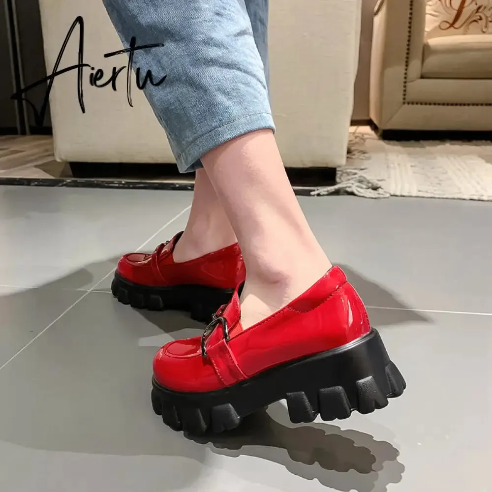 Aiertu Spring New Slip ons Shallow Shoes Women Metal Chain Buckle Platform Chunky Heels Casual Shoes Loafers 33-46 sapato feminino