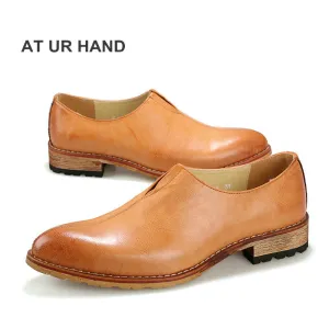 AT UR HAND Men shoes pointed toe Bullock trend oxfords Korean version PU leather breathable male fashion shoes