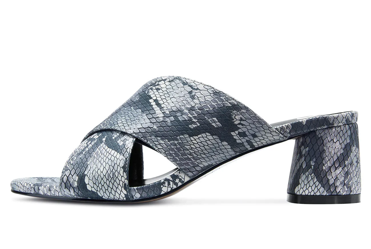 CASTAMERE Womens Chunky Block Heels Slippers Slip-on Strappy Open Toe Sandals 5CM Heeled Sandal