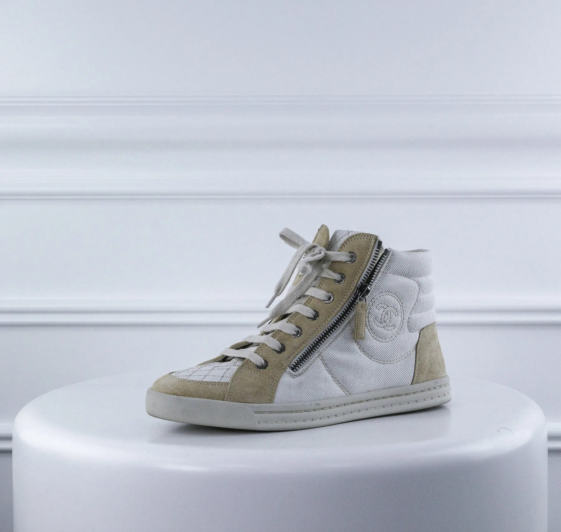 Chanel Bicolor Zip Up High Sneakers 38 1-2