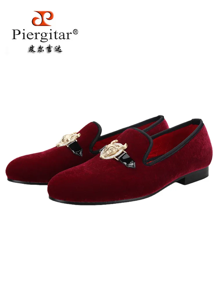 Imported men's velvet slip-ons with diamond-encrusted buckles, slip-on loafers, European and American trendy low-top shoes, large size smoking shoes